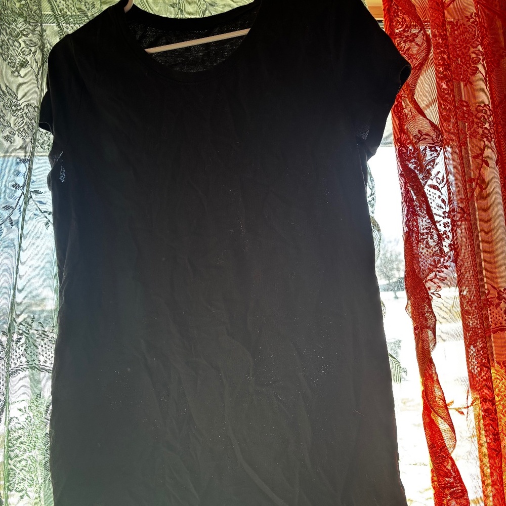 Women’s shirts bundle sizes vary